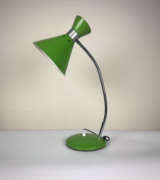 Image 1 of Lampada snodabile vintage - verde pep