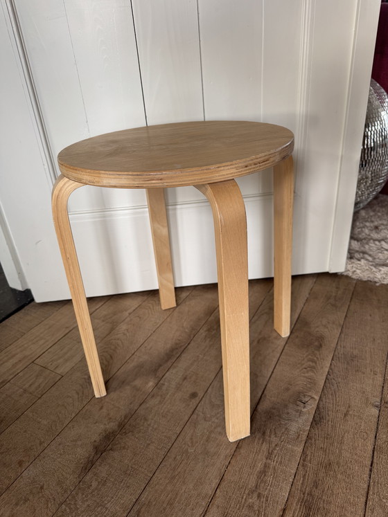 Image 1 of Tabouret IKEA Frosta | Design en bois | Table d'appoint | Style scandinave