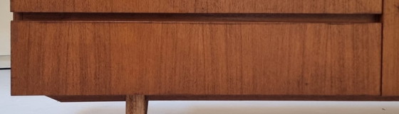 Image 1 of Credenza bassa di metà secolo