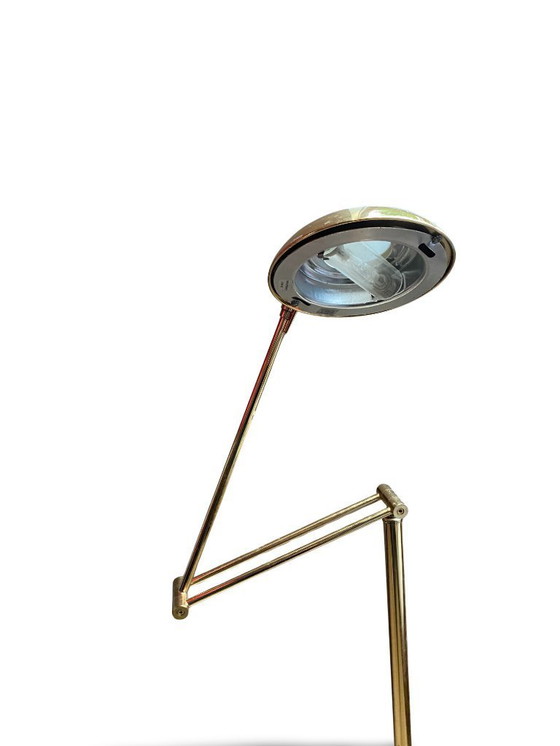 Image 1 of Gelede halogeenlamp in verchroomd messing - Design uit de jaren '90 - Made in Italy - Hoogte 155cm