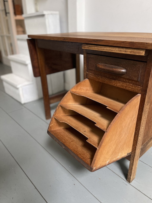 Antique oak 'ladies' desk'