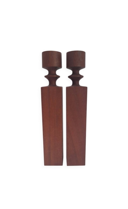 Paire de grands bougeoirs en teak danois 50s