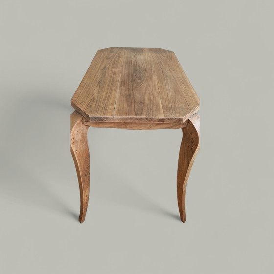Image 1 of Sculptural side table with curved lines in solid wood - Louis XV style