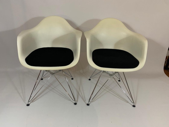 Image 1 of Vitra Eames, die Stühle entwerfen