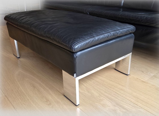 Image 1 of Divano con pouf Design Jori Shiva