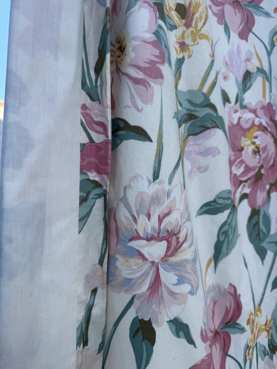 Laura Ashley Floral Curtains 70s – Wall decoration, Cotton (photo 3 of 14)