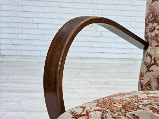 Image 1 of Fauteuil artdeco danois des années 1950, meuble en velours, bois de hêtre, retapissé.