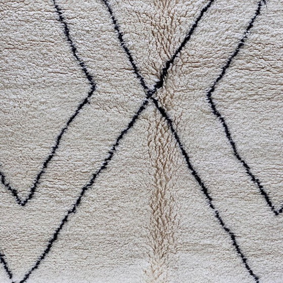 Image 1 of Moroccan rug in natural wool 200cmx300cm