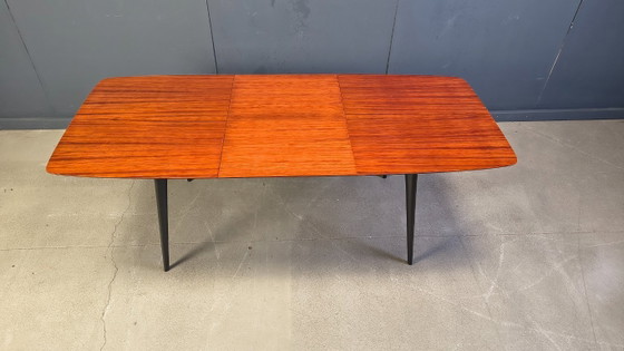 Image 1 of Uitschuifbare eettafel van Alfred Hendrickx voor Belform, jaren 1950.