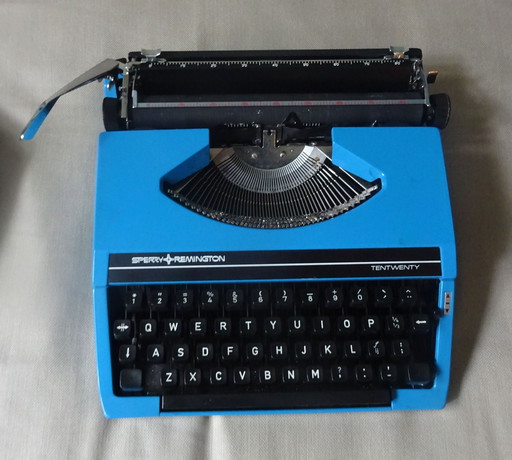 Remington Typewriter Tentwenty