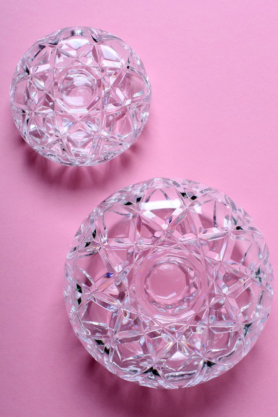 Image 1 of Set van 2 vintage kristallen glazen doosjes: handgemaakt met geometrisch motief, RCR Italië jaren 70