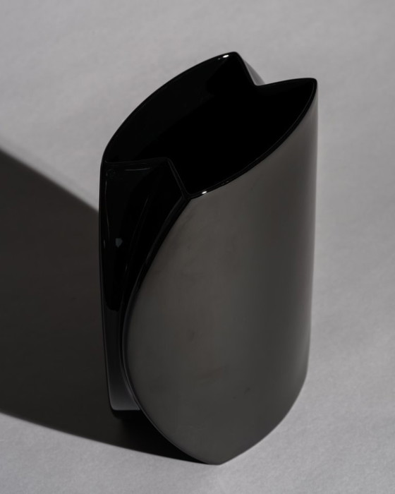 Image 1 of Jan van der Vaart pour Rosenthal Vase en porcelaine noire et duo de bols Nautica, Allemagne