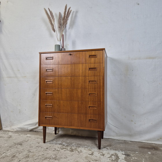 Image 1 of Vintage Deense ladekast, commode jaren 60 teak 6 laden