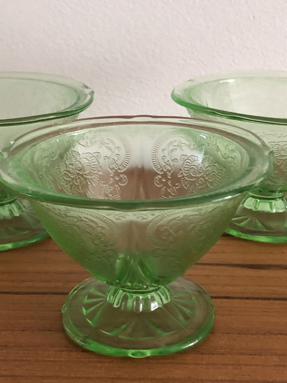 Image 1 of 4x oude vintage annagroen uranium glas ijscoupes