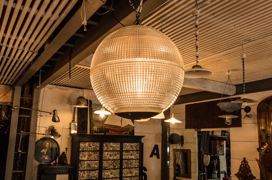 Image 1 of Boule Holophane