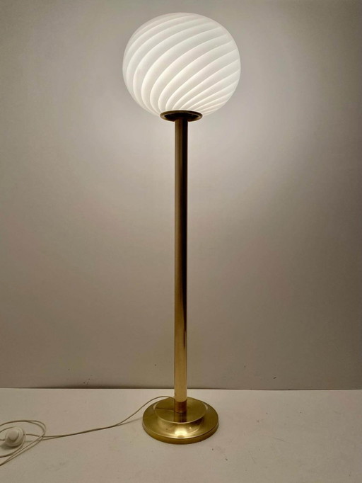 Lampadaire en laiton dans le style de Venini, années 1960