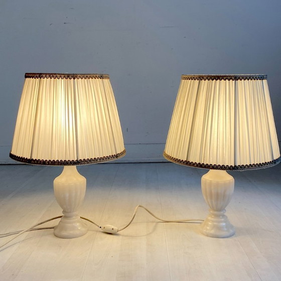Image 1 of Paire de lampe à poser en Albatre vintage 1970's