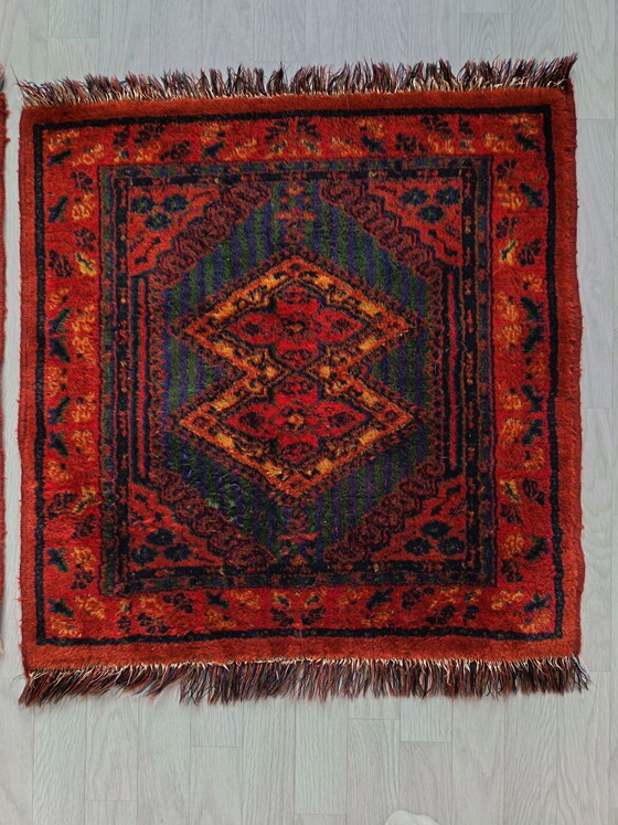 Lote de dos alfombras pequeñas de estilo oriental – Otro (photo 4 of 8)
