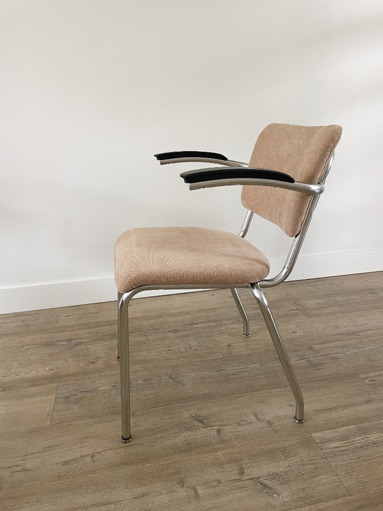 Image 1 of Ensemble de 4 chaises vintage à structure tubulaire | retapissées | avec accoudoirs