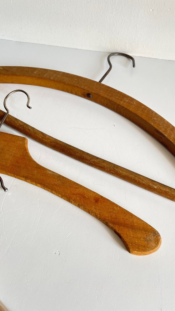 Image 1 of 5 CINTRES Bois Enfants VINTAGE