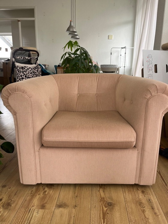 Image 1 of Sillón Chesterfield original, retapizado (rosa)