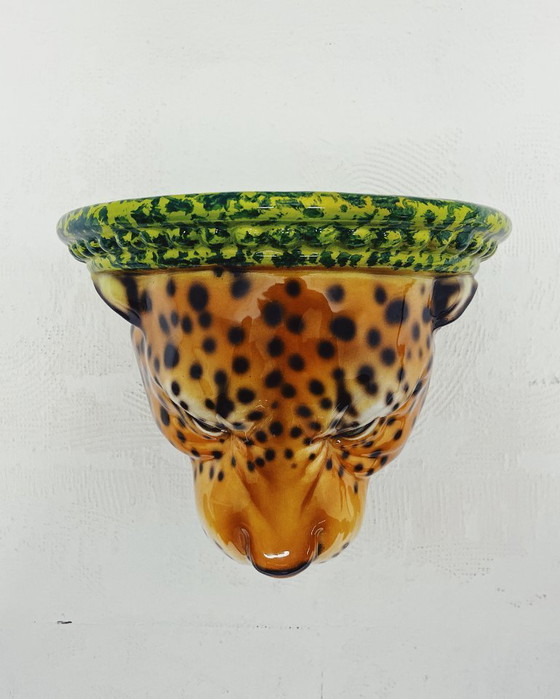 Image 1 of Étagère murale en céramique léopard