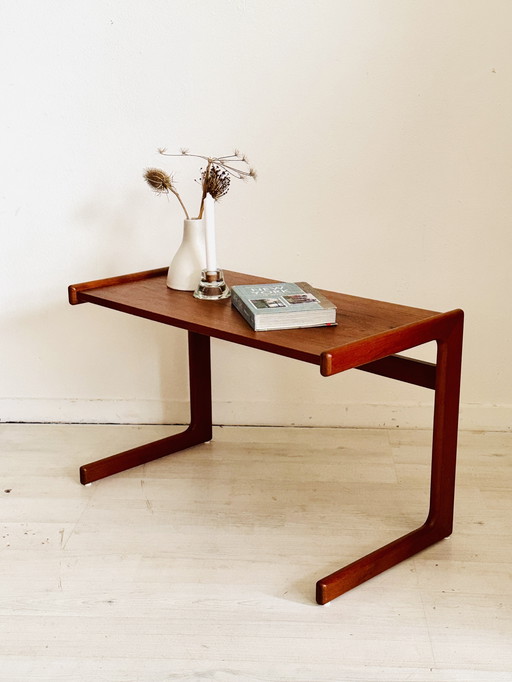 Vintage-Beistelltisch aus Teakholz, 1960