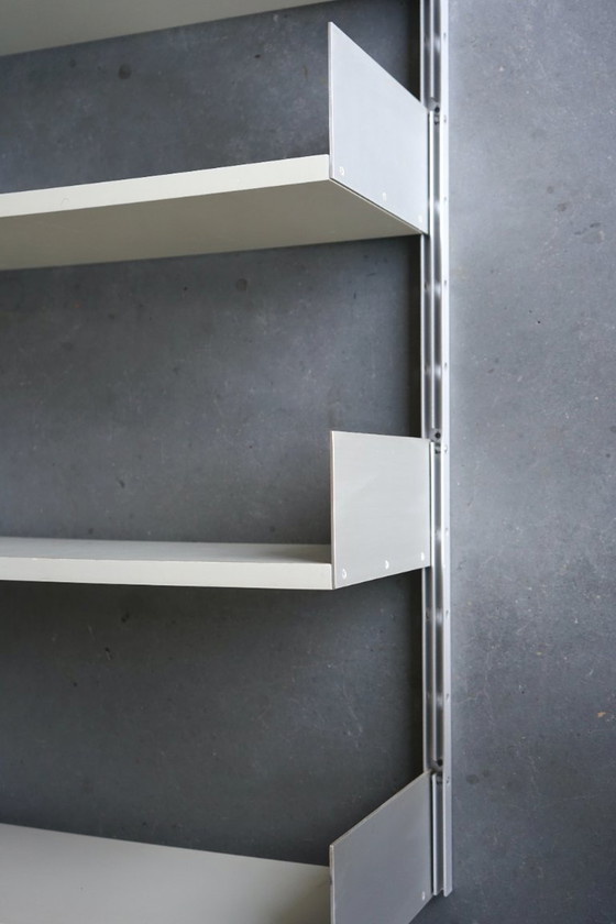 Image 1 of Estantería de pared modelo 606 de Dieter Rams para Vitsoe. Década de 1960.