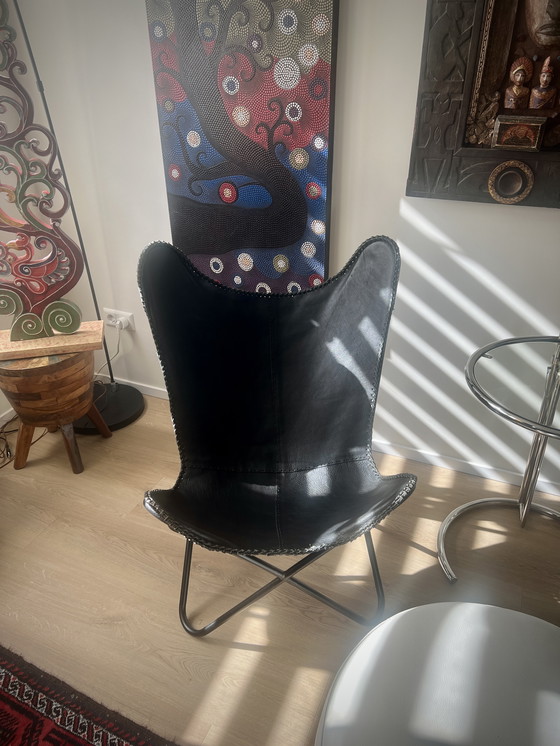 Image 1 of Sedia a farfalla in pelle nera