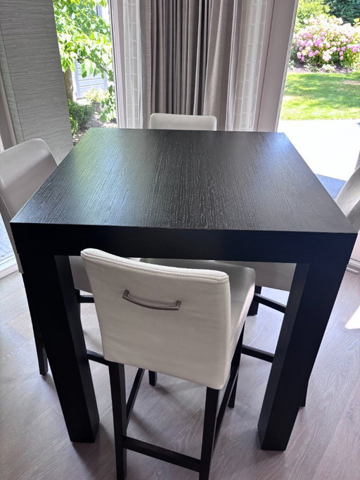 Bar table + bar chairs