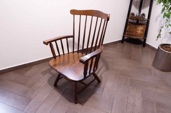 Image 1 of Juego de dos sillones de madera con mecanismo de retorno automático