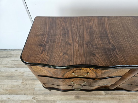 Image 1 of Commode Art déco des années 1950 en ronce de noyer