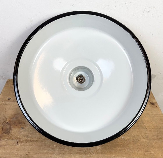 Image 1 of Lampada a sospensione in smalto verde industriale, anni '60