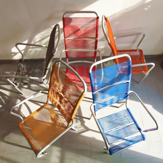 Image 1 of SET VAN 5 VINTAGE SCOUBIDOU FAUTEUILS UIT 1950, GEMAAKT VAN ALUMINIUM EN PLASTIC DRAAD.