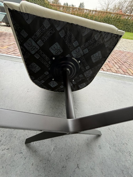 Image 1 of Beautiful, robust dining table with 6 leather Mobitec swivel chairs