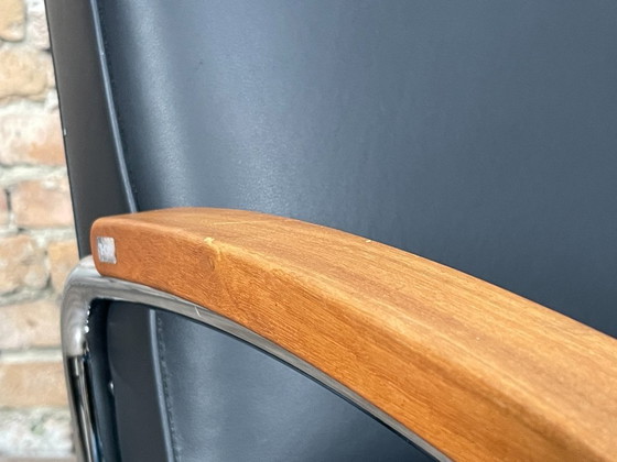 Image 1 of Thonet S411