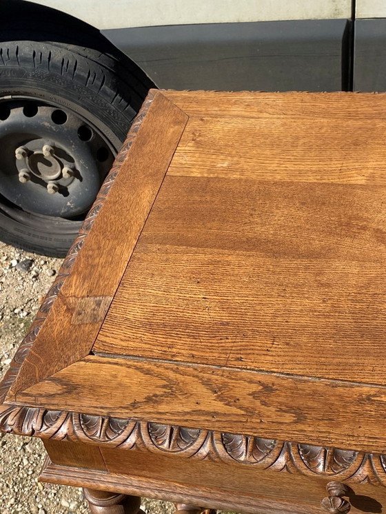 Image 1 of Schreibtisch mit 2 Schubladen im Stil Louis XIII aus Eiche mit gedrehten Beinen 130x65cm