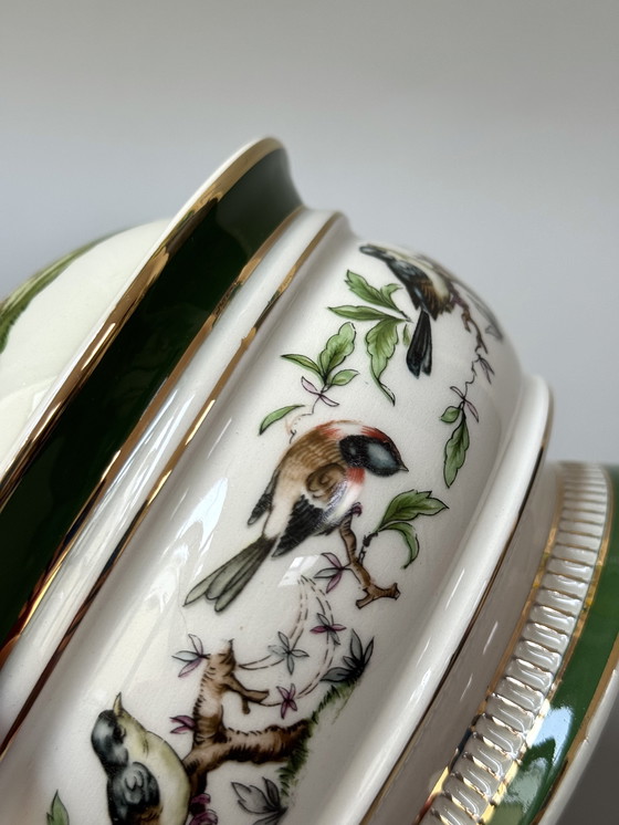 Image 1 of Fiorentine Italienische Porzellan Bonbonniere, handdekoriert, Vögel und Goldakzente