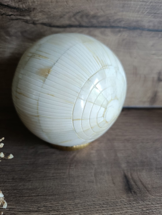 Image 1 of decoratieve bal van been, vintage
