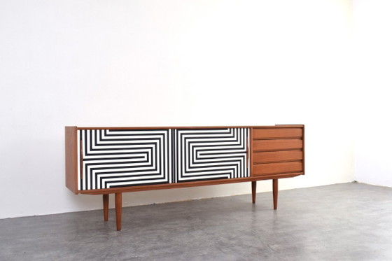 Credenza danese in teak dipinta a mano, stile Op Art, anni '60. – Credenze, Wood (photo 7 of 16)