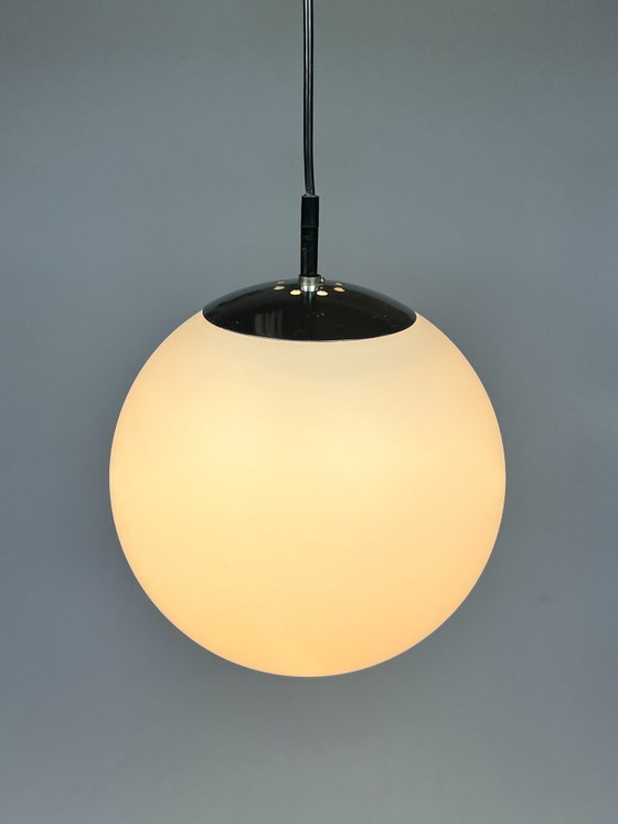 Image 1 of Lampada a sospensione / lampada a sfera Raak d'epoca, B1153 "morning mist"