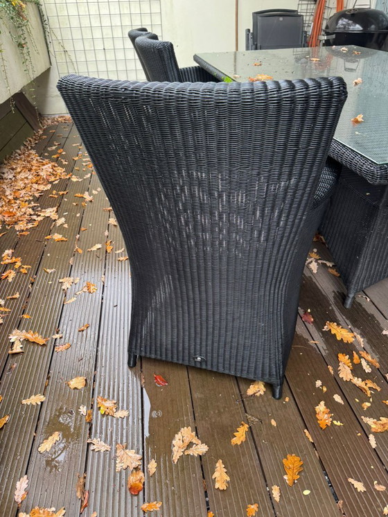 Image 1 of Borek Windsor tuintafel, stoelen en kussen