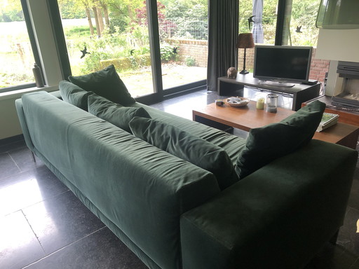 1 Linteloo Plaza Sofa 257 cm Wide. Reupholstery.