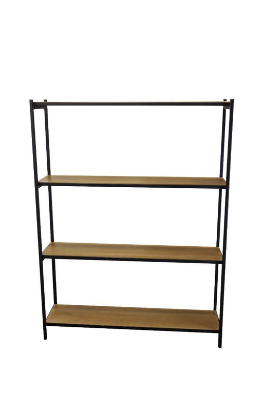 Estantería multiestante hecha a mano