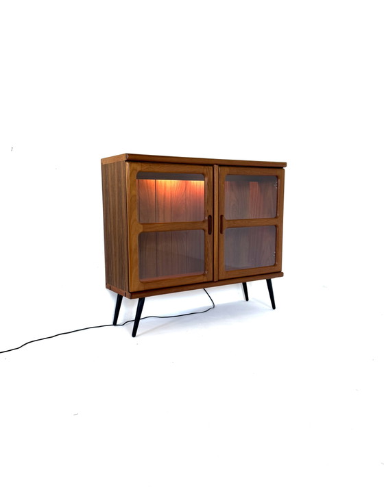 Image 1 of Vetrina vintage illuminata danese, Dyrlund anni '80
