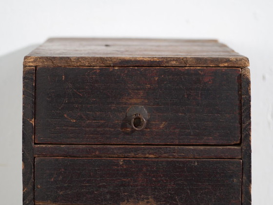 Antique small lacquered Japanese chest with two drawers – Japan, circa 1910 – Chest of drawers, Iron (photo 25 of 40)