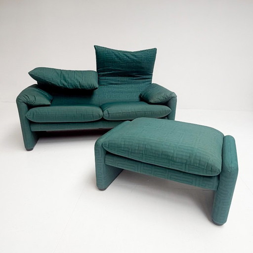 Maralunga sofa met voetenbank van Vico Magistretti voor Cassina, 1970's