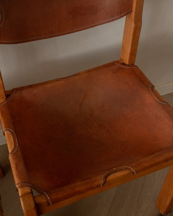 Brutalistische eetkamerstoelen van iepenhout en leer van Maison Regain, jaren 70, set van 4 – Leather (photo 11 of 15)