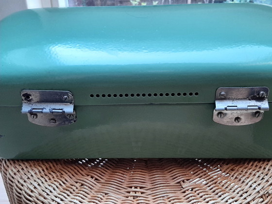 Image 1 of boîte à pain émaillée