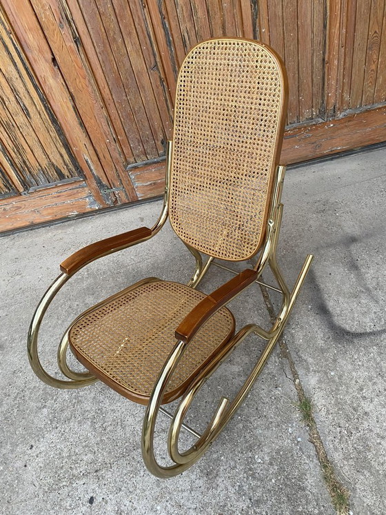 Sedia a dondolo vintage in ottone e canna, anni '50 – Sedie a dondolo, Mid Century Modern (photo 2 of 5)